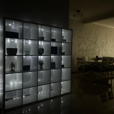 Beverly Apartment *